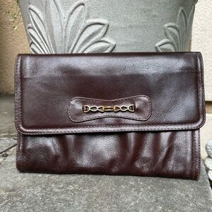 Vintage Brown Leather Clutch with Gold Accent | Pelletterie di Lusso